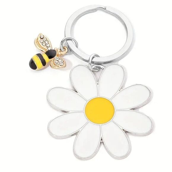 BAG CHARM  Small ๐ Bee and Large Daisy ๐ผ - Picture 1 of 4